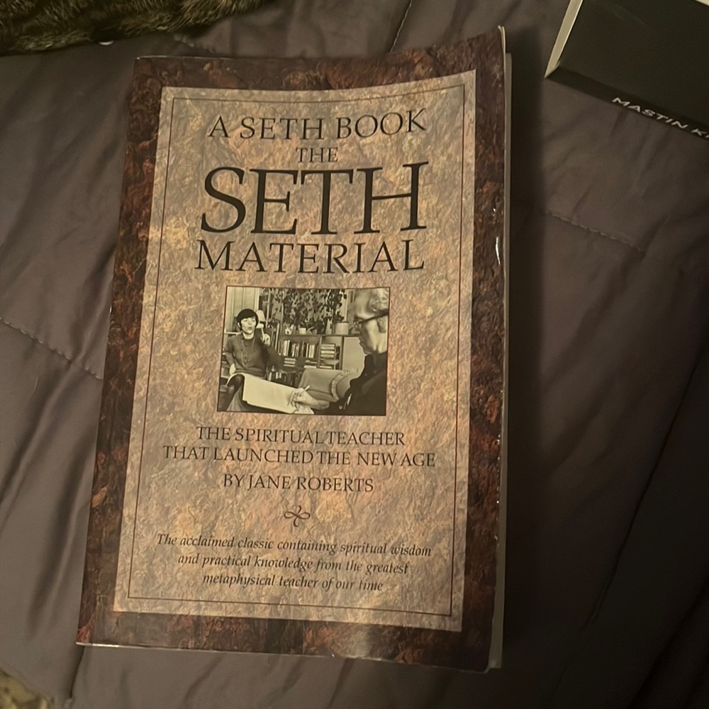 A SETH BOOK
THE
SETH
MATERIAL